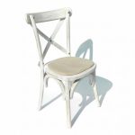 Silla Crossback de madera blanco deslavado...